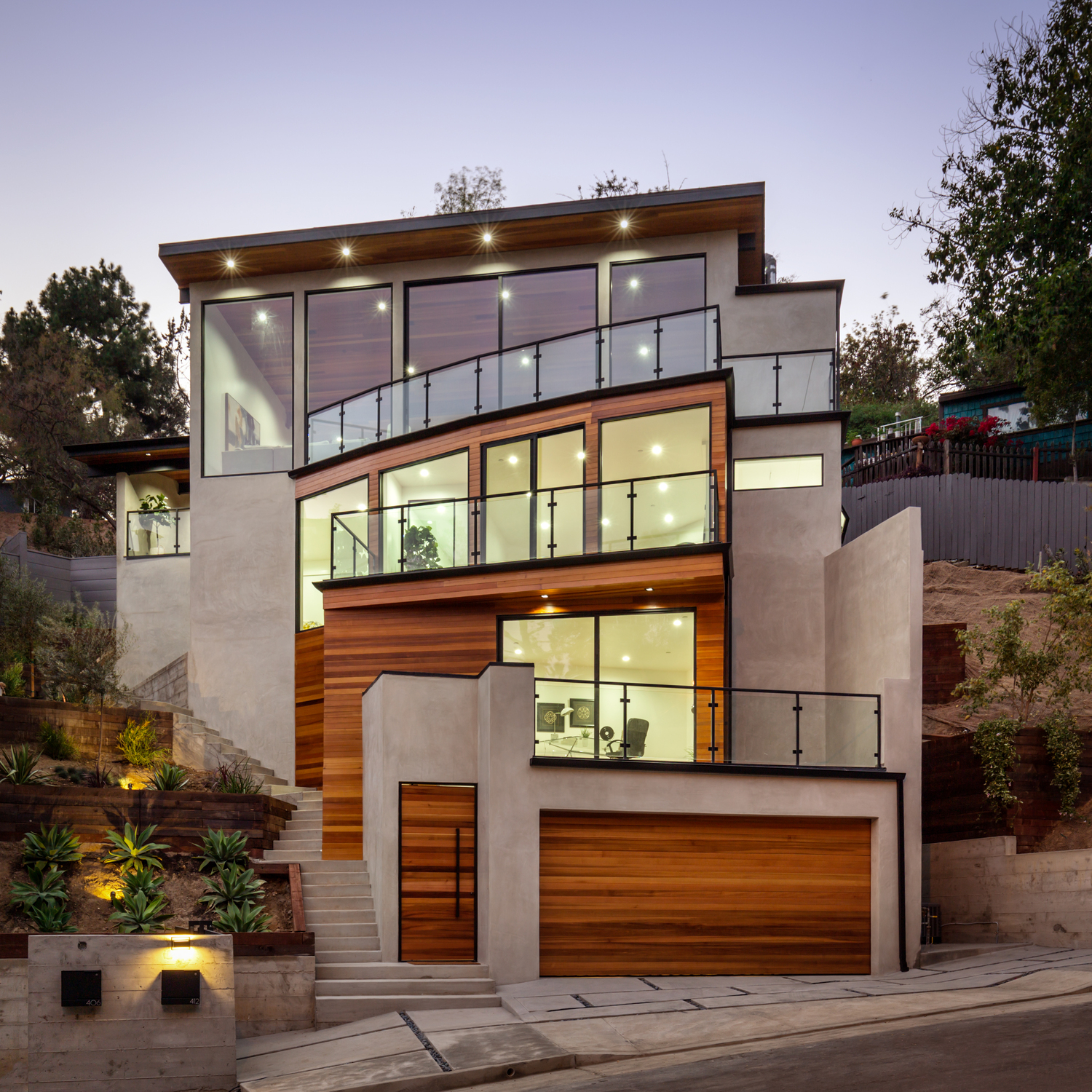 412 W Ave 42-1