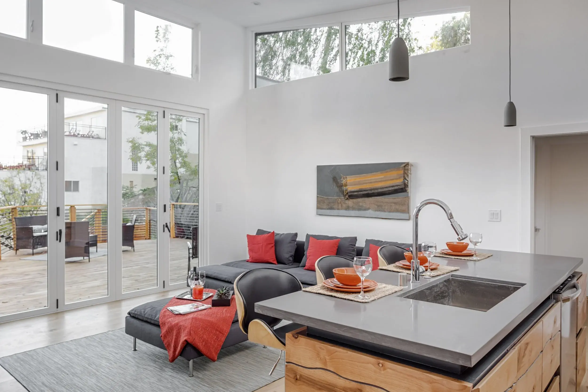 442 W Ave 37-7