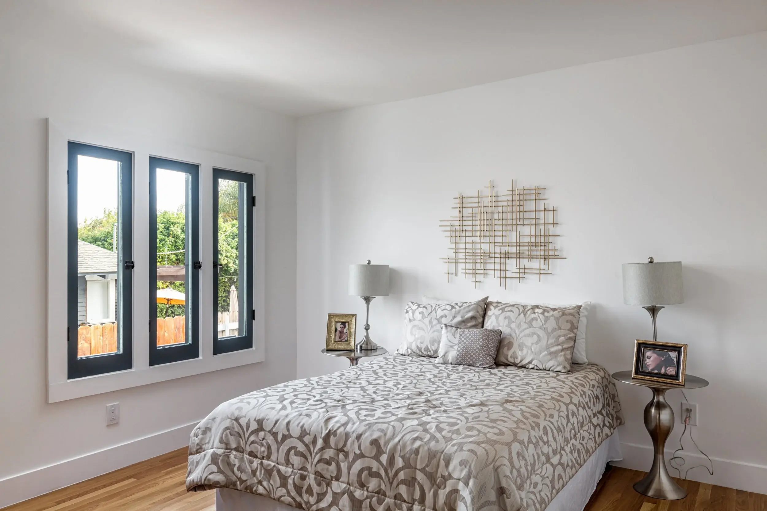 5153 Rockland Ave-11
