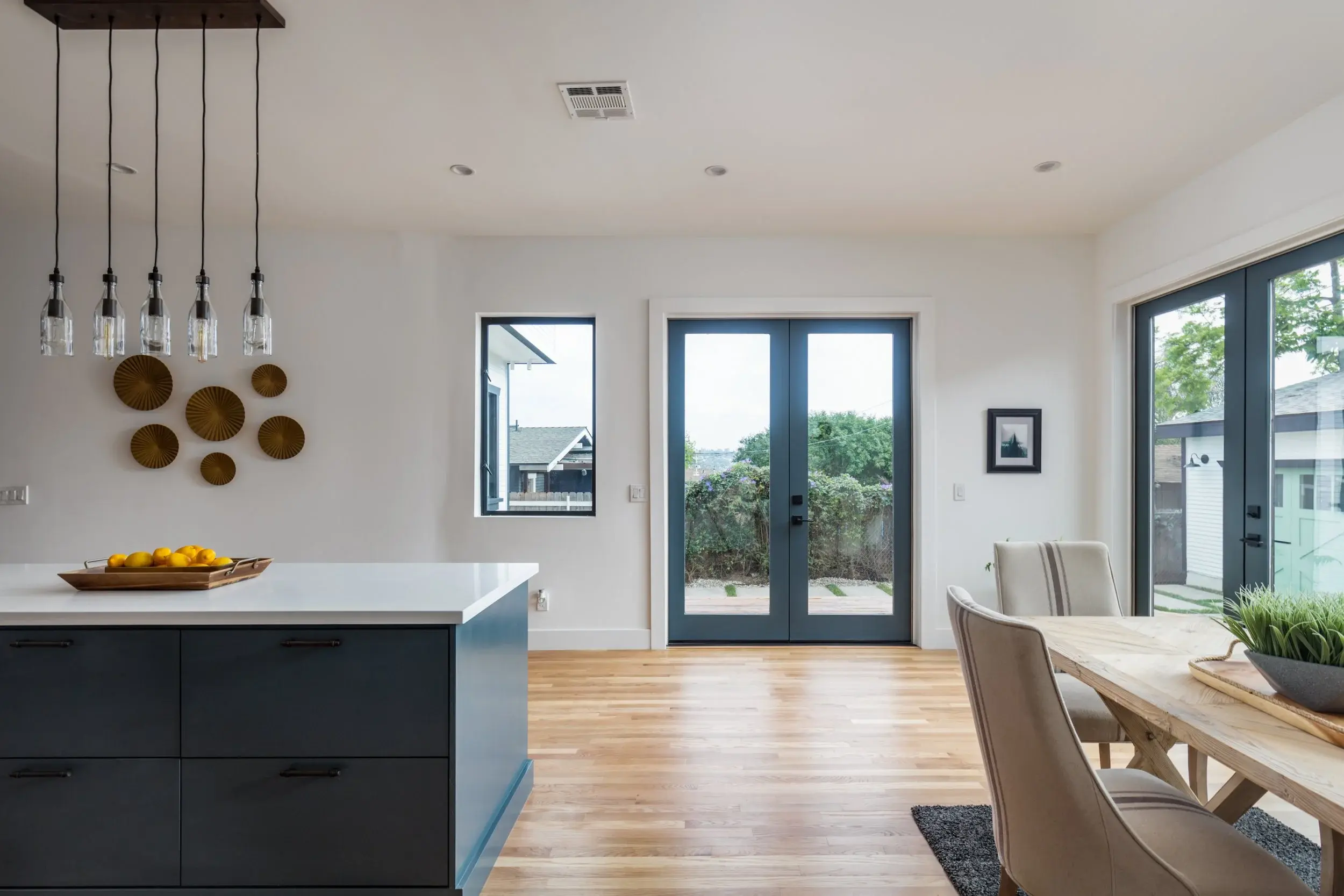 5153 Rockland Ave-21
