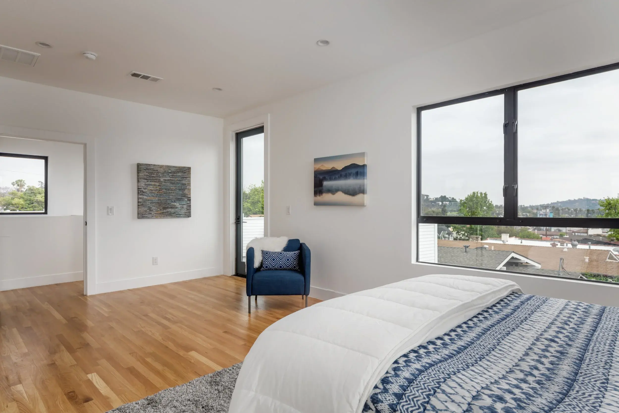 5153 Rockland Ave-28