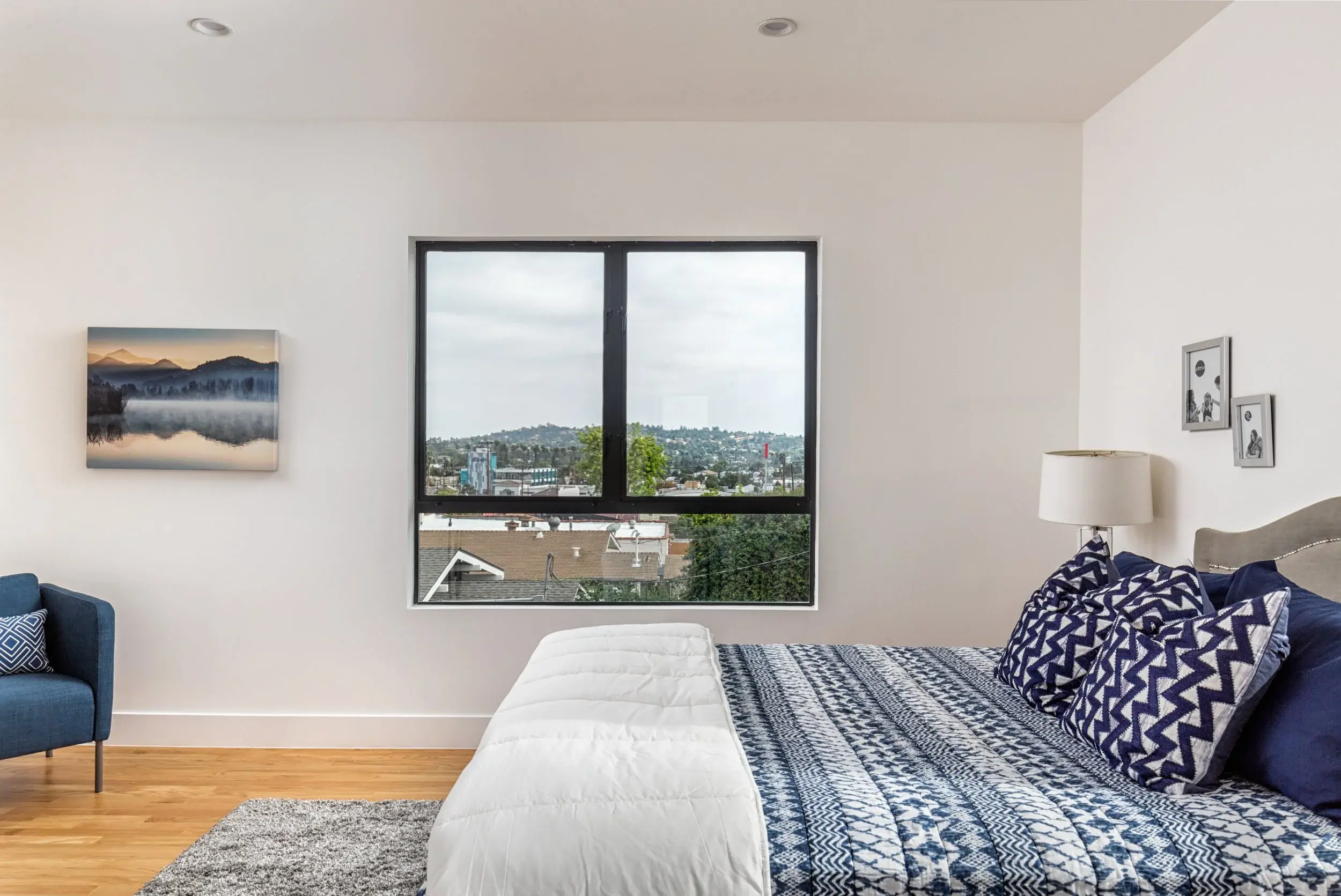 5153 Rockland Ave-30-1