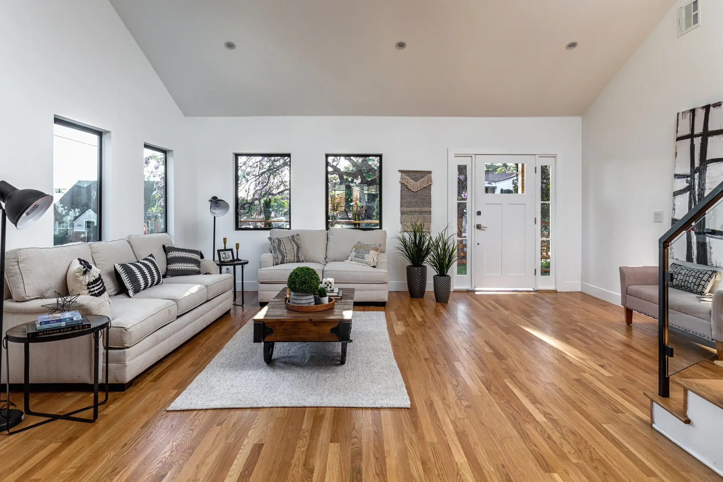 Copy of 5302 Live Oak View Ave-3