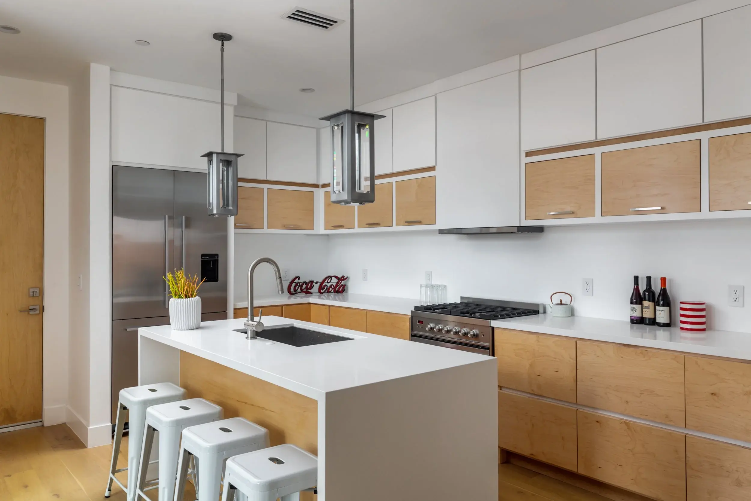 Copy of 12424 Gilmore Ave-7.jpg