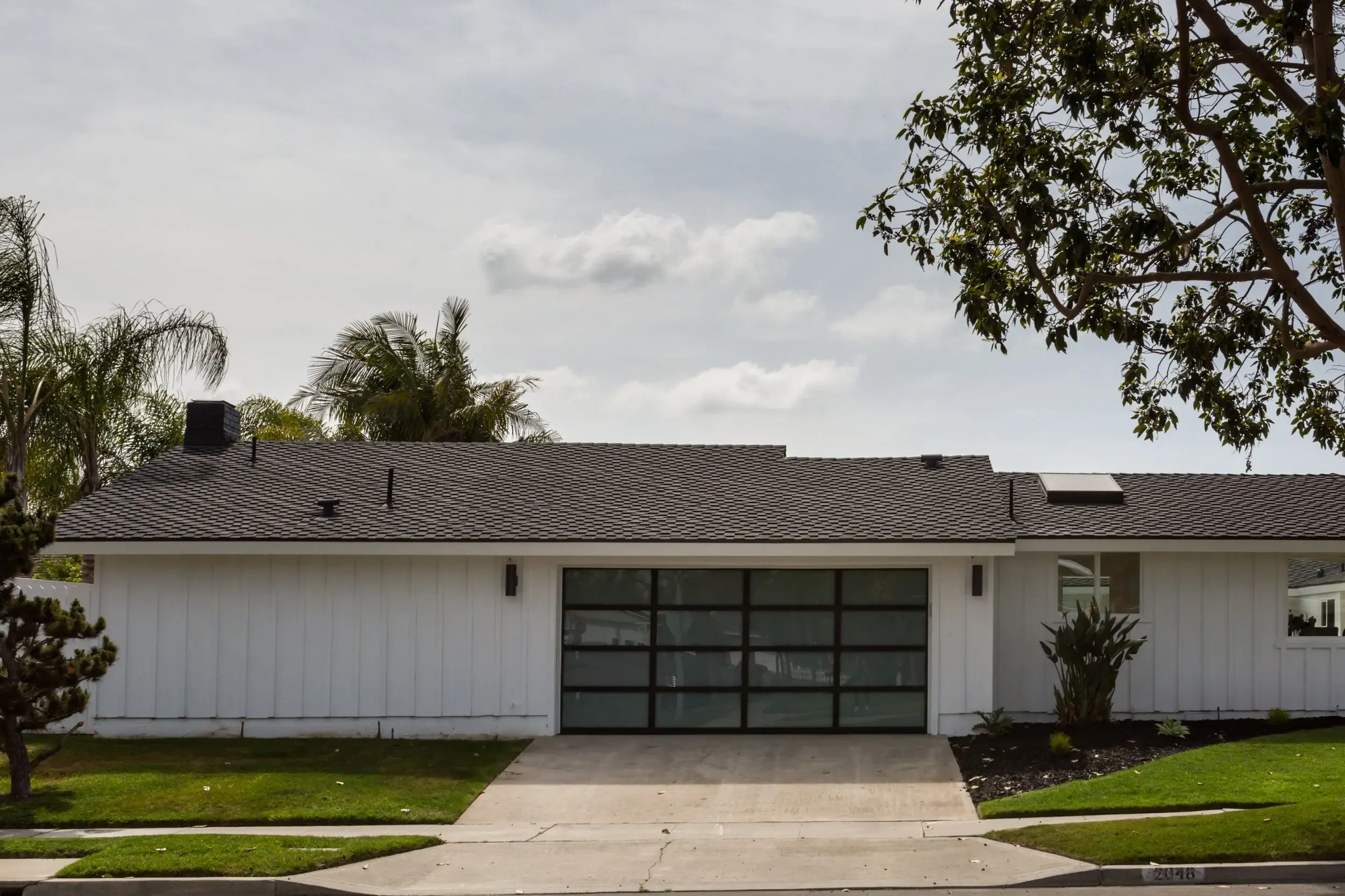 Copy of 2048 Commodore Rd-37