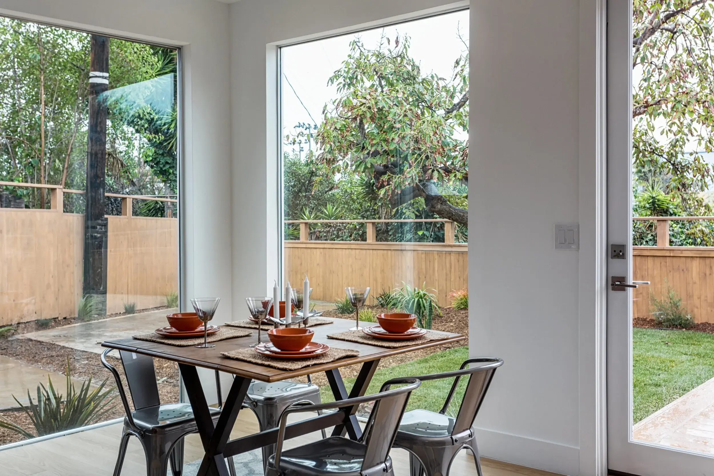 Copy of 3731 Toland Way-6.jpg